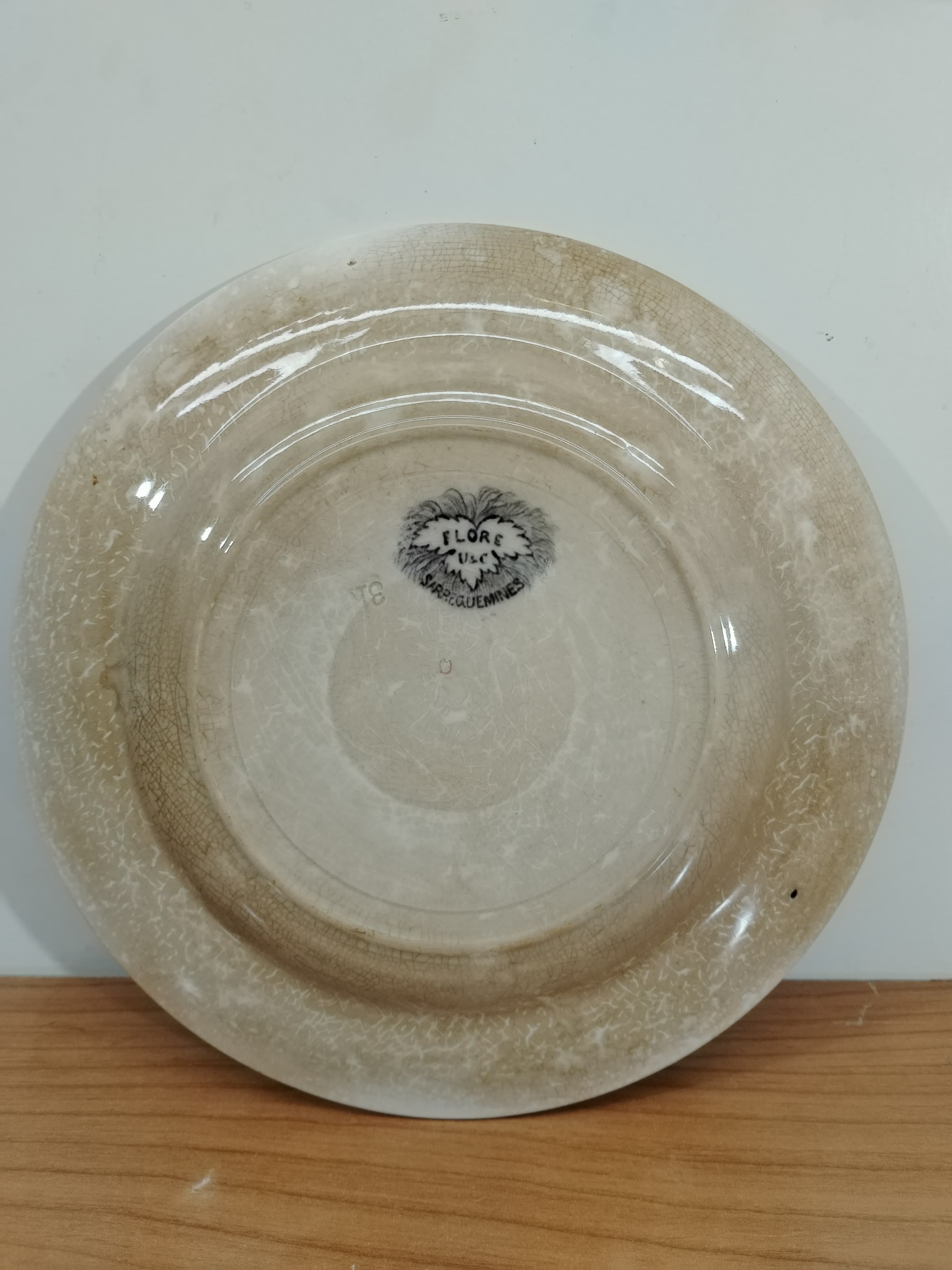 Plato Antiguo Sarreguemines Modelo Flore - imagen 3